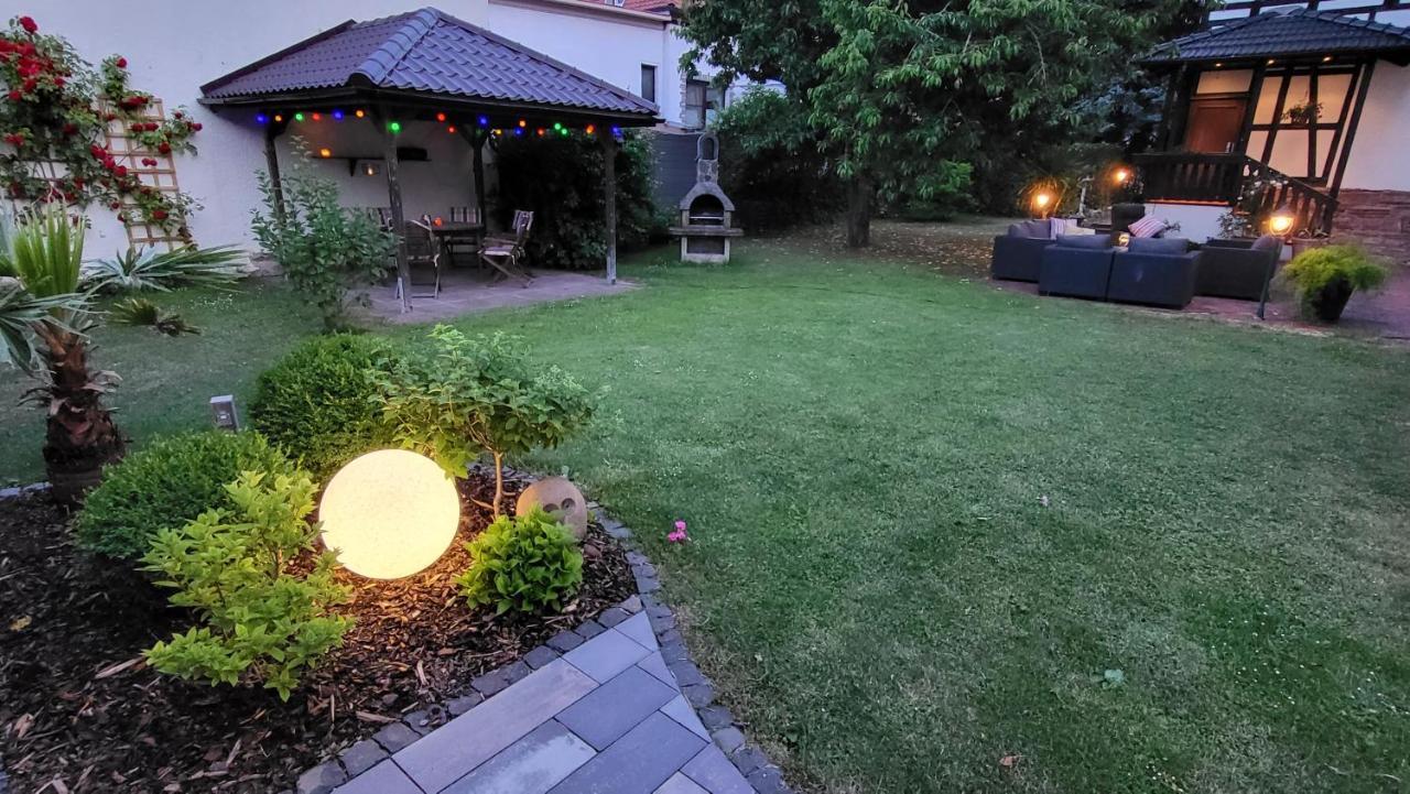Apartments Am Saalebogen Mit Gartenterrasse, Grillkamin, Freie Parkplaetze Rudolstadt Luaran gambar