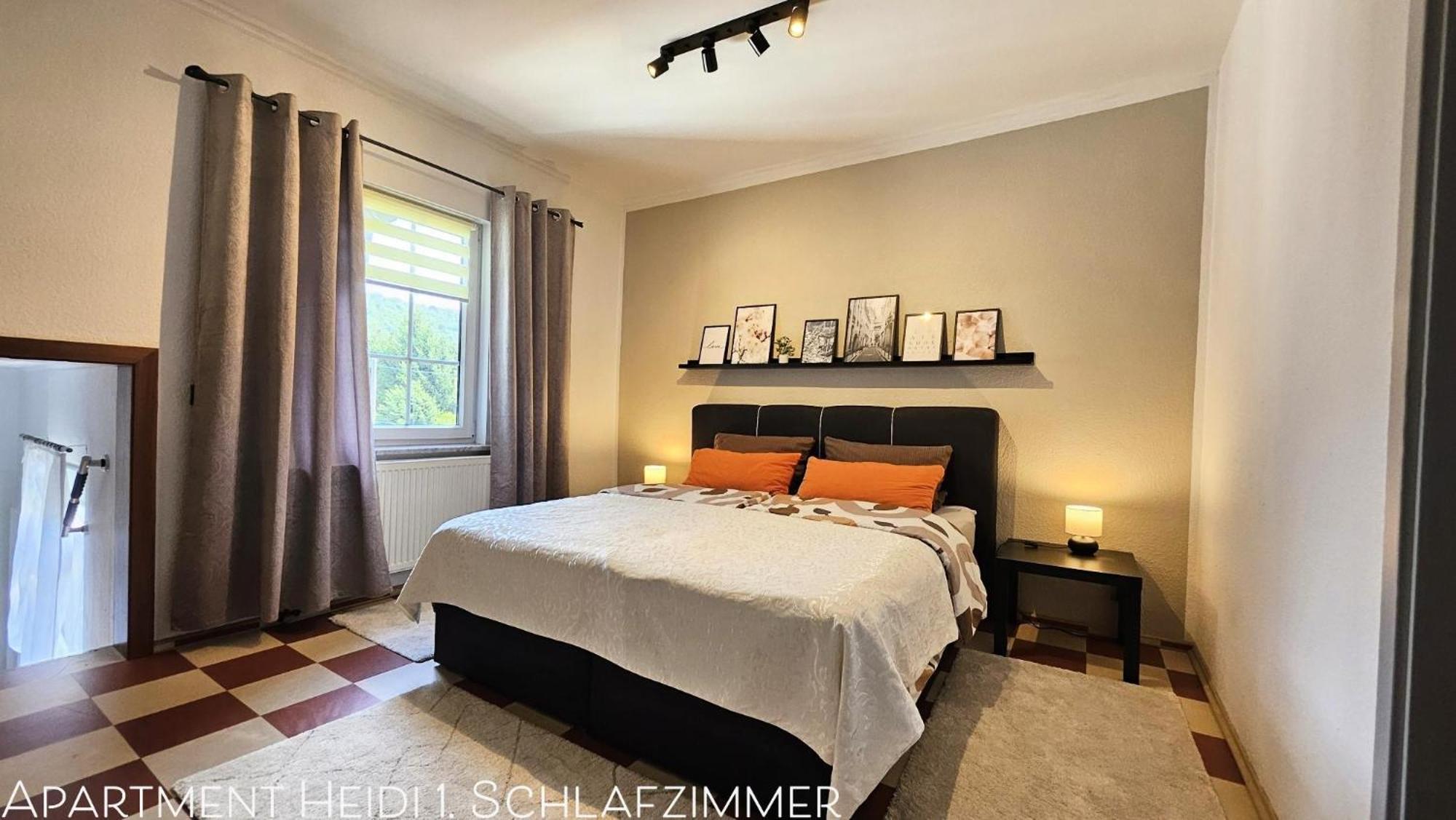 Apartments Am Saalebogen Mit Gartenterrasse, Grillkamin, Freie Parkplaetze Rudolstadt Luaran gambar